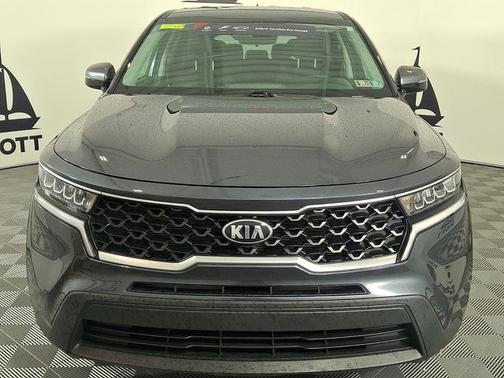 Grey 2021 Kia Sorento LX