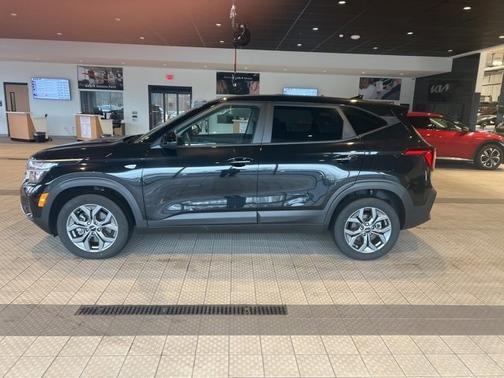 2024 Kia Seltos LX