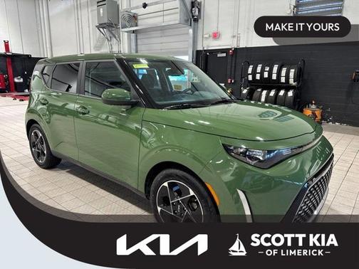 Green 2023 Kia Soul EX