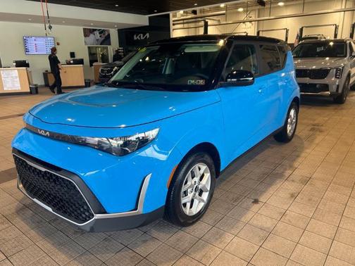 Surf Blue 2025 Kia Soul S