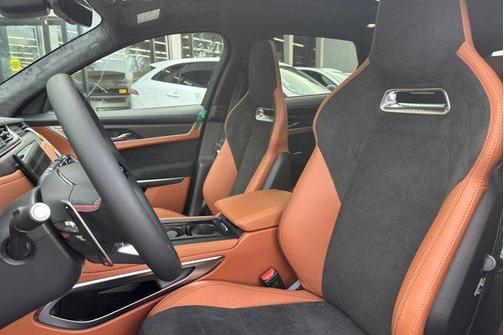 2026 Jaguar F-PACE SVR P550 AWD Automatic