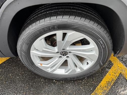 2022 Volkswagen Atlas 2.0T SE w/Technology