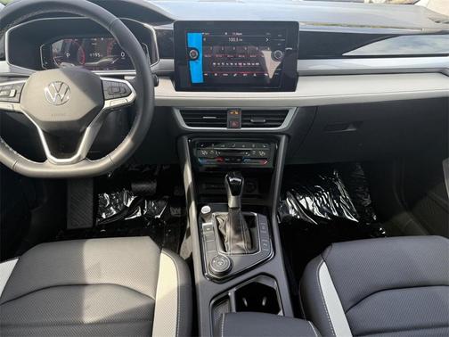 2025 Volkswagen Taos 1.5T SEL