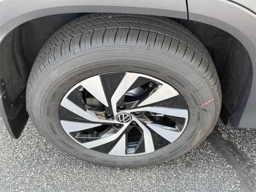 2025 Volkswagen Tiguan 2.0T S