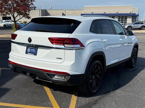 2022 Volkswagen Atlas Cross Sport 3.6L V6 SE w/Technology