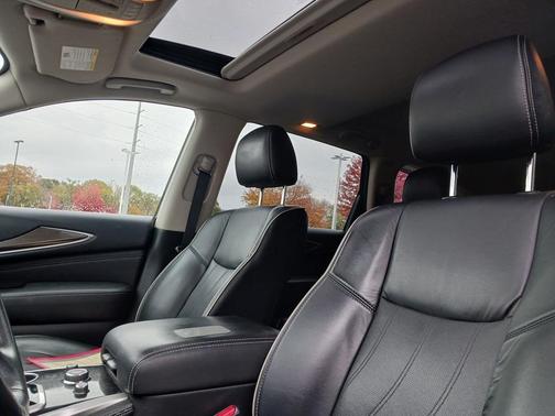 2017 INFINITI QX60 Base