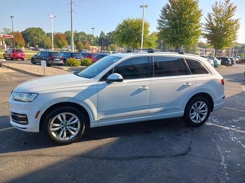 2017 Audi Q7 2.0T Premium Plus