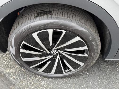 2025 Volkswagen ID.4 Pro