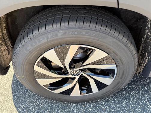 2025 Volkswagen Tiguan 2.0T S