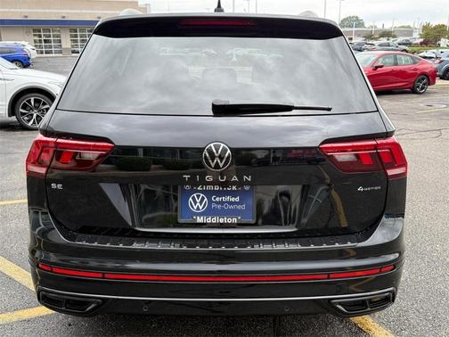 2024 Volkswagen Tiguan 2.0T SE R-Line Black
