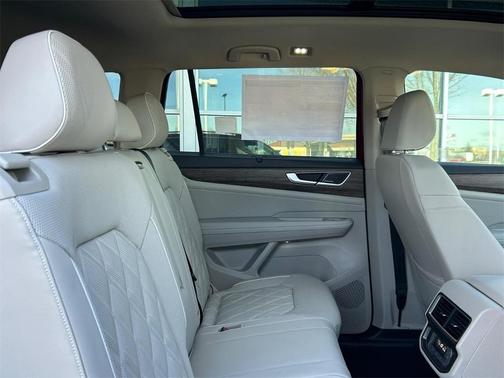 2025 Volkswagen Atlas 2.0T SEL Premium R-Line