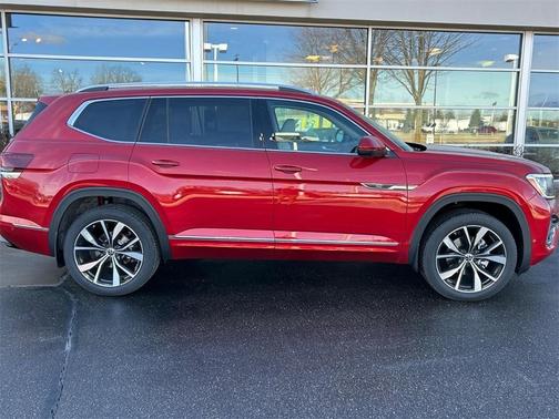2025 Volkswagen Atlas 2.0T SEL Premium R-Line