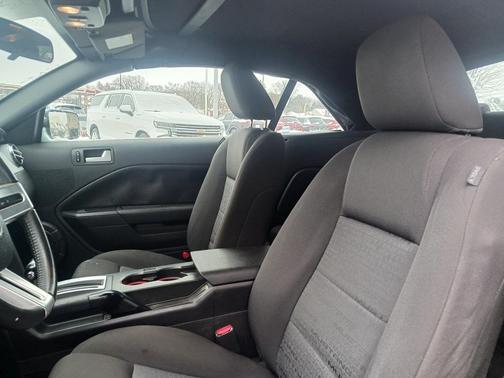 2009 Ford Mustang V6