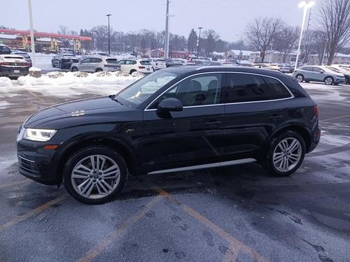 2018 Audi Q5 2.0T Premium Plus