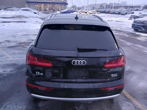 2018 Audi Q5 2.0T Premium Plus