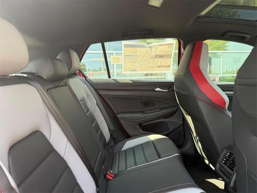 2025 Volkswagen Golf GTI 2.0T SE