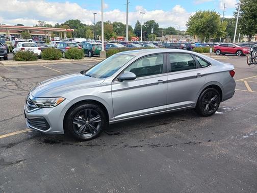 2024 Volkswagen Jetta 1.5T SE