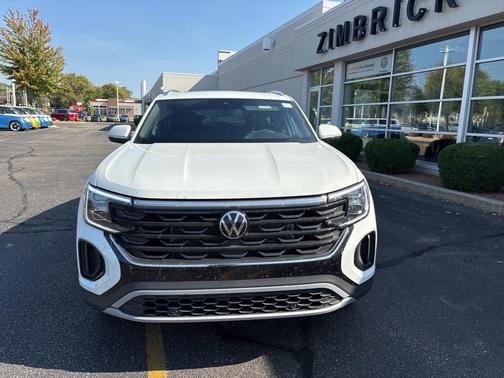 2025 Volkswagen Atlas Cross Sport 2.0T SE w/Technology