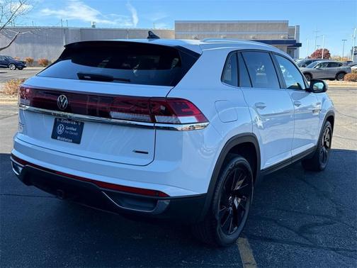 2025 Volkswagen Atlas Cross Sport 2.0T SE w/Technology