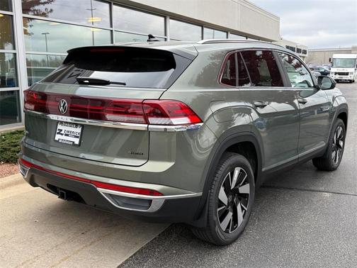 2026 Volkswagen Atlas Cross Sport 2.0T SEL