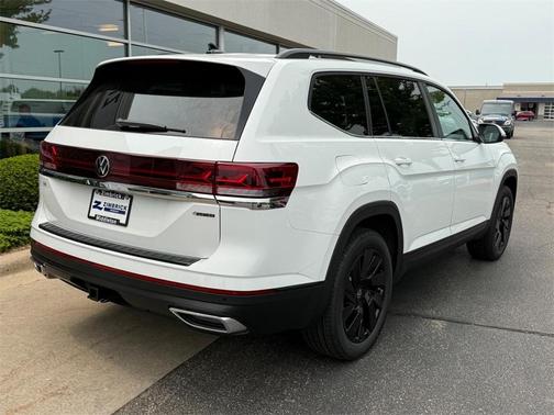 2025 Volkswagen Atlas 2.0T SE