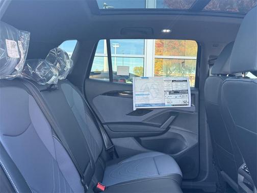 2025 Volkswagen Tiguan 2.0T SE R-Line Black