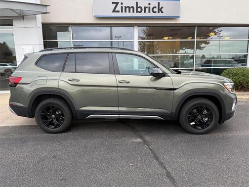 2025 Volkswagen Atlas 2.0T Peak Edition