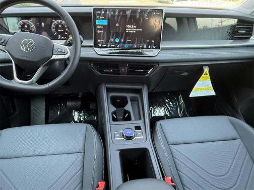 2025 Volkswagen Tiguan 2.0T SE