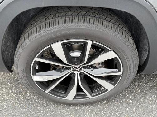2025 Volkswagen Atlas 2.0T SEL Premium R-Line