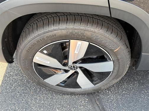 2025 Volkswagen Taos 1.5T S