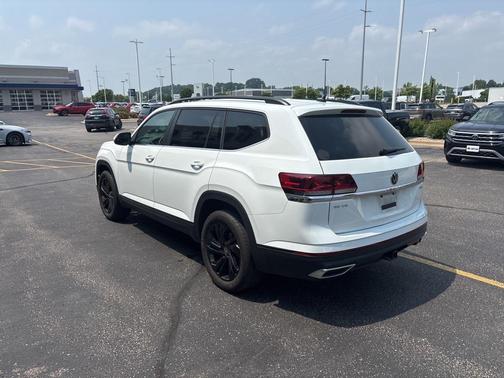 2023 Volkswagen Atlas 3.6L SE w/Technology