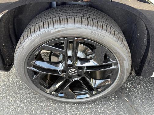 2025 Volkswagen Tiguan 2.0T SE R-Line Black