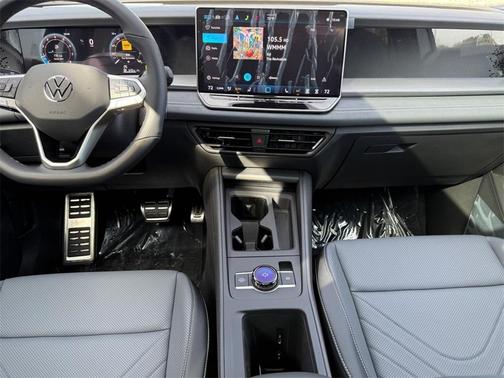 2025 Volkswagen Tiguan 2.0T SE R-Line Black
