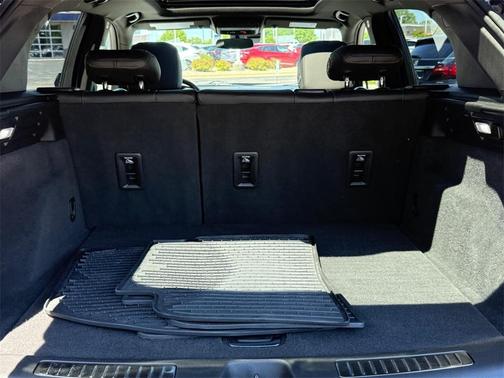 2021 Cadillac XT4 Premium Luxury
