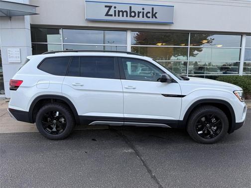 2026 Volkswagen Atlas 2.0T Peak Edition