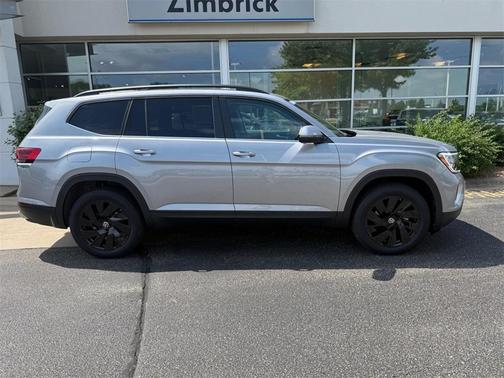 2025 Volkswagen Atlas 2.0T SE