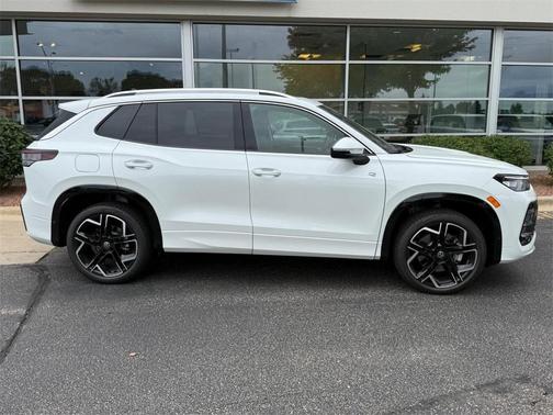 2025 Volkswagen Tiguan 2.0T SEL R-Line