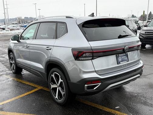 2025 Volkswagen Taos 1.5T SEL