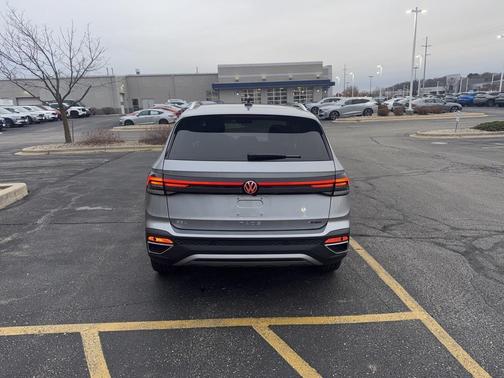 2025 Volkswagen Taos 1.5T SEL