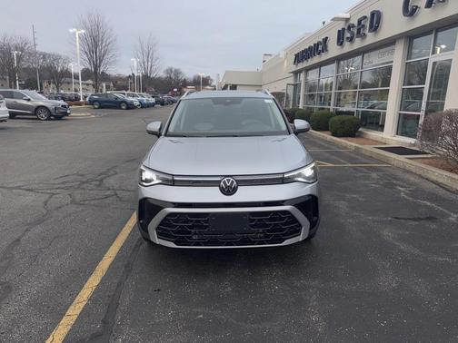 2025 Volkswagen Taos 1.5T SEL