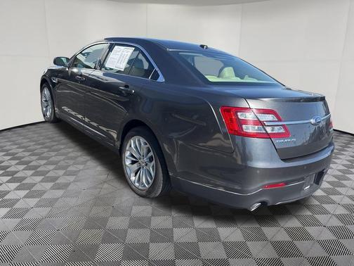 2018 Ford Taurus Limited