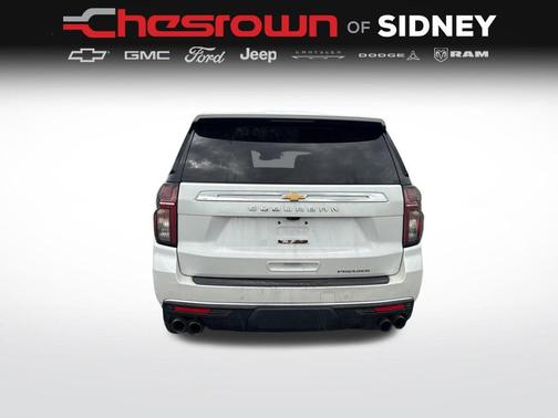 Iridescent Pearl Tricoat 2023 Chevrolet Suburban Premier