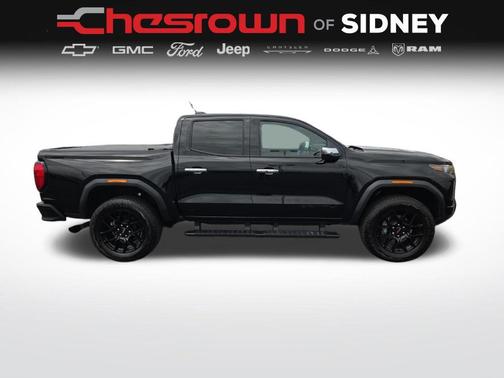 Onyx Black 2025 GMC Canyon Denali