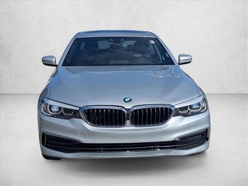 2019 BMW 530 530i