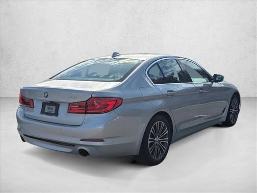 2019 BMW 530 530i