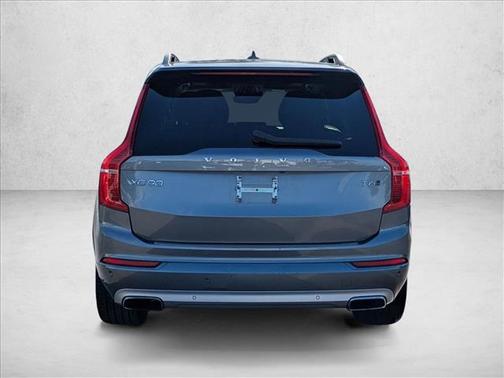 2019 Volvo XC90 T6 Momentum