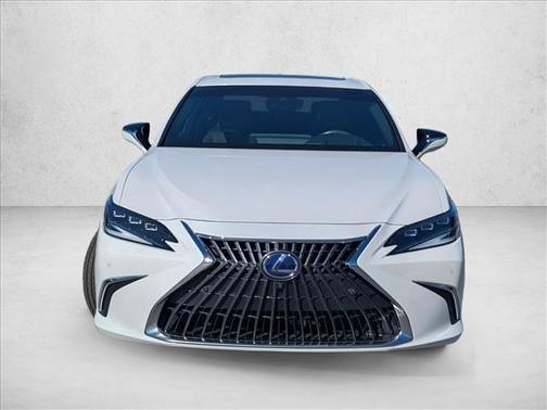 2022 Lexus ES 300h Ultra Luxury
