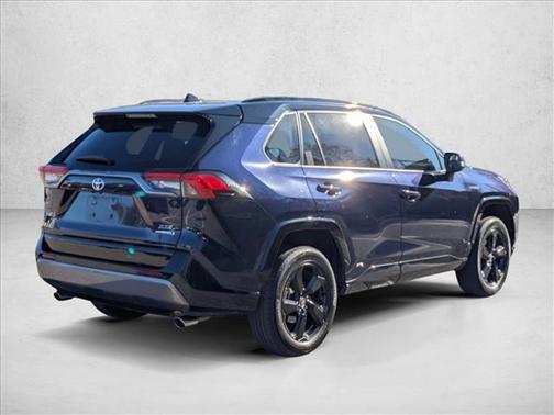 2020 Toyota RAV4 Hybrid SE