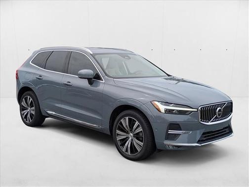 2022 Volvo XC60 B6 Inscription