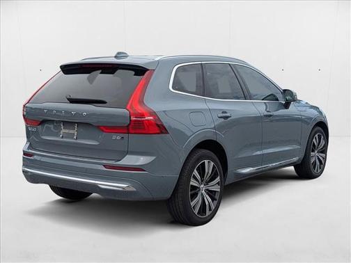 2022 Volvo XC60 B6 Inscription
